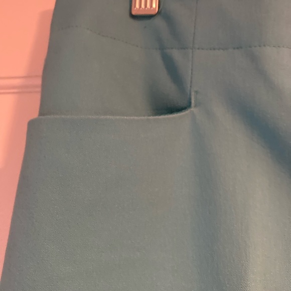 Talbots capri pant,size 12,never worn, front pockets,side zipper, aqua blue - Picture 2 of 6
